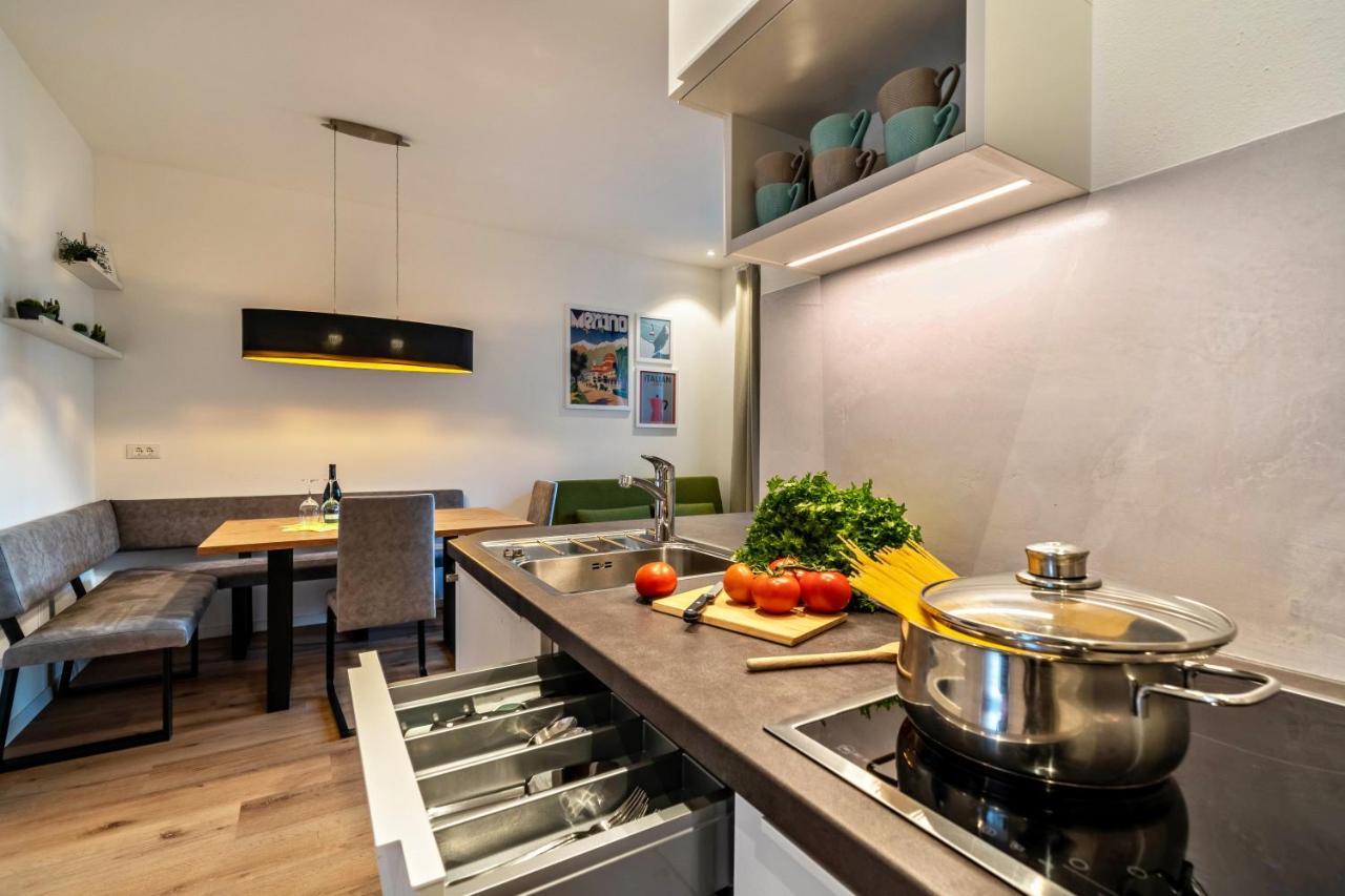 Central Suite Meran Buitenkant foto
